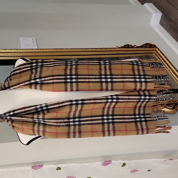 Burberry Accessories - Authentic Burberry Lambswool scarf